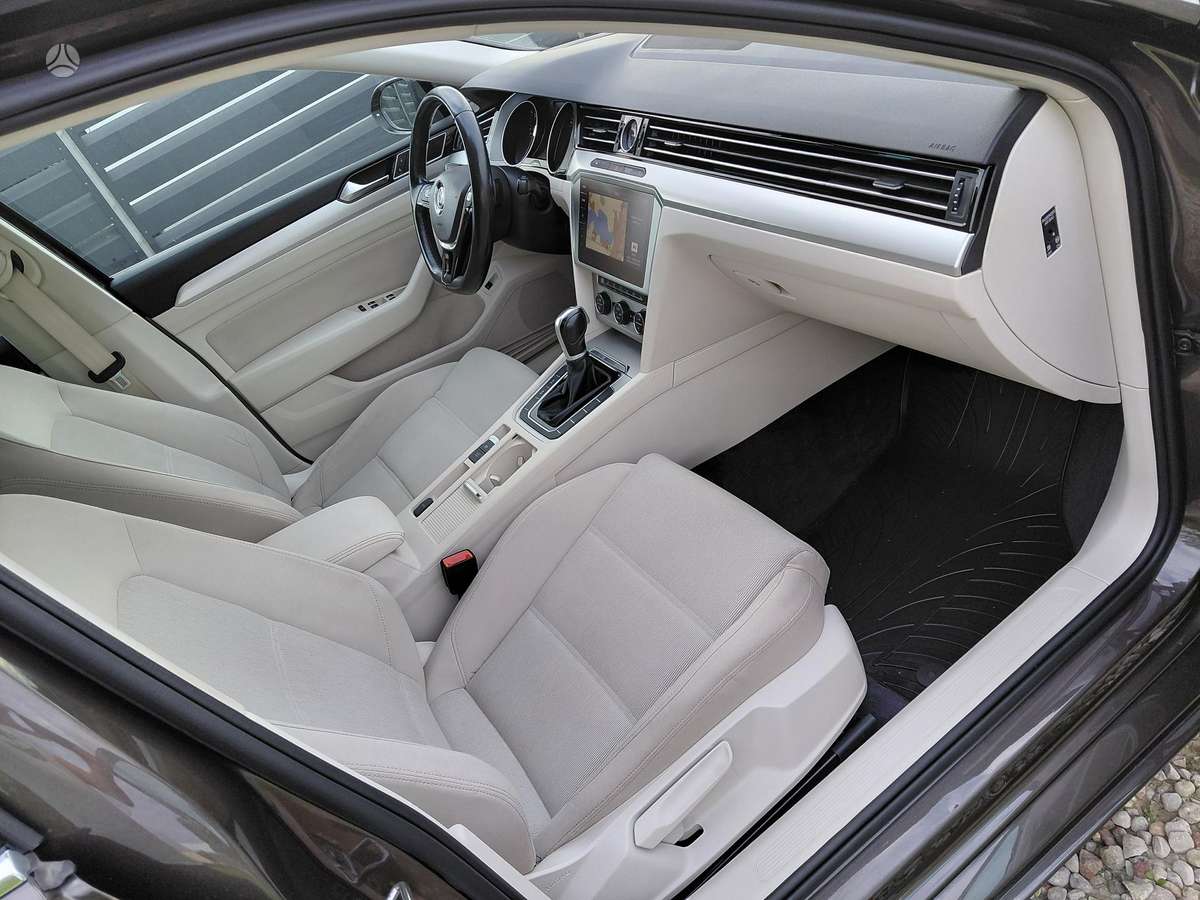 Volkswagen Passat, 2.0 l., Универсал