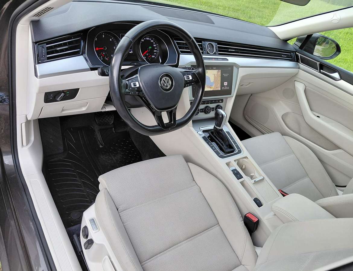 Volkswagen Passat, 2.0 l., Универсал