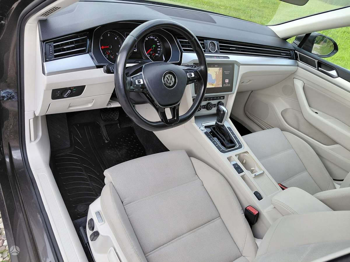 Volkswagen Passat, 2.0 l., Универсал
