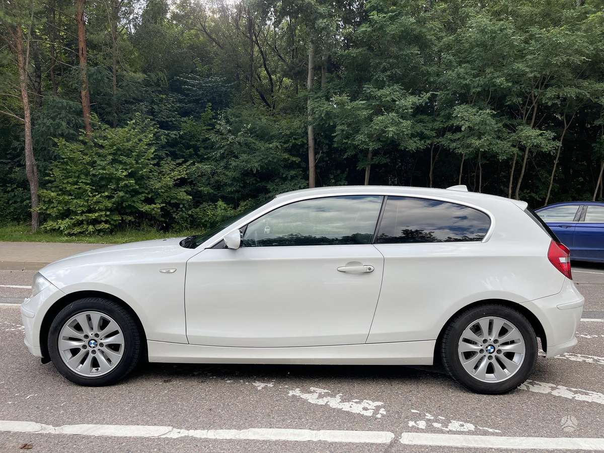 BMW 118, 2.0 l., hatchback