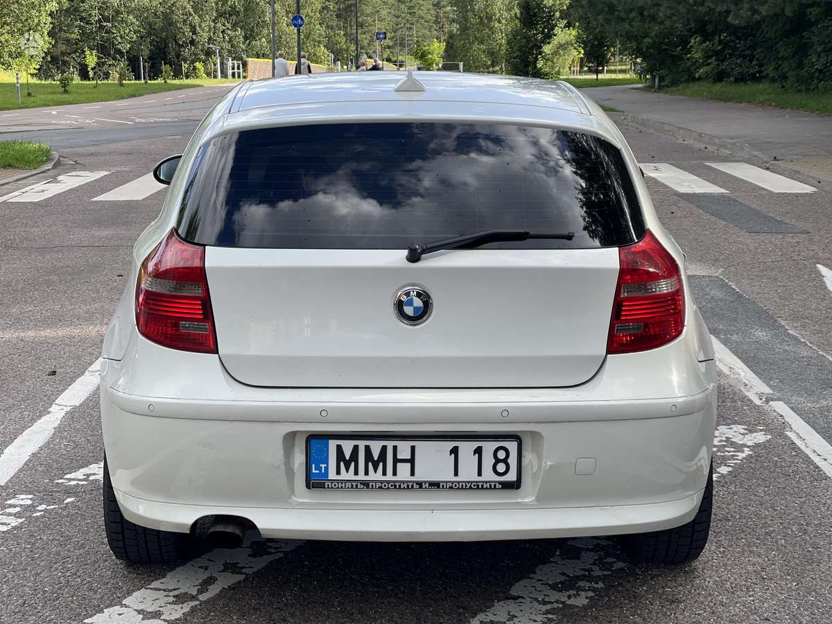 BMW 118, 2.0 l., hatchback