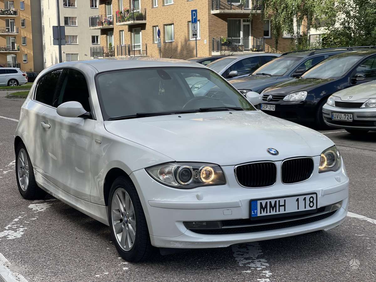 BMW 118, 2.0 l., hatchback
