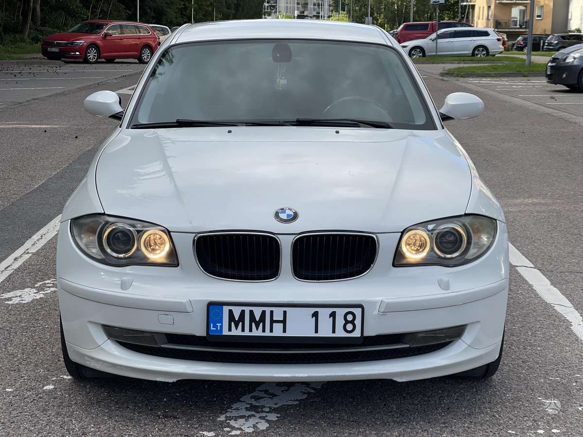 BMW 118, 2.0 l., hatchback