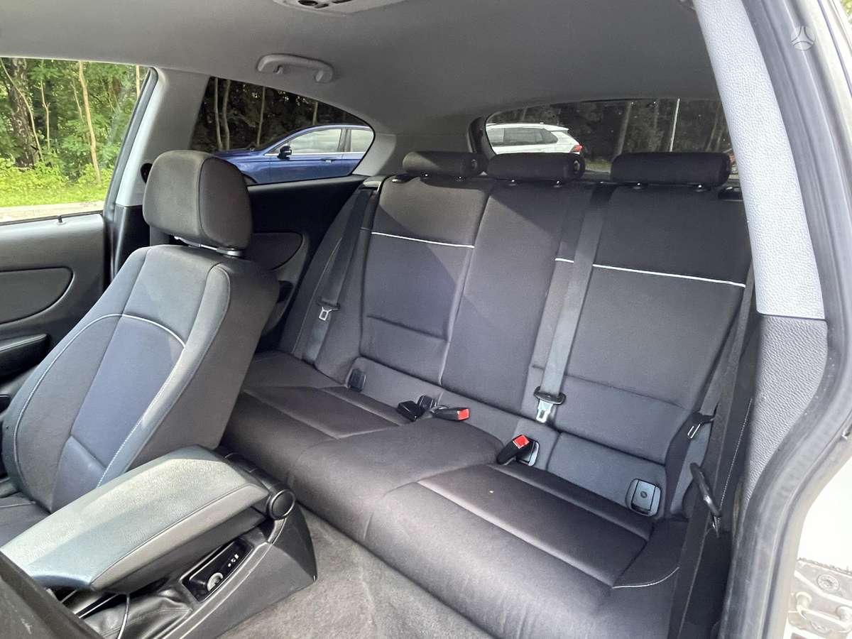 BMW 118, 2.0 l., hatchback