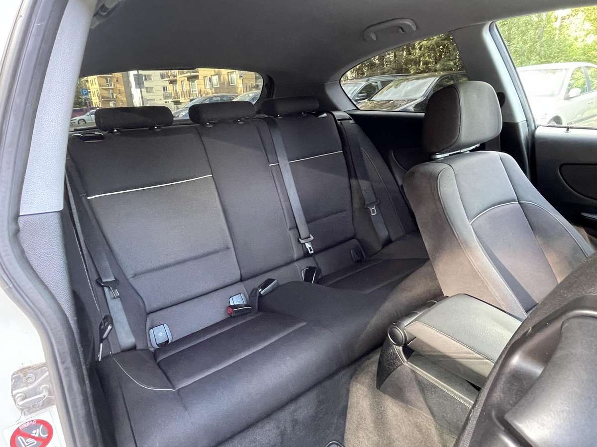 BMW 118, 2.0 l., hatchback
