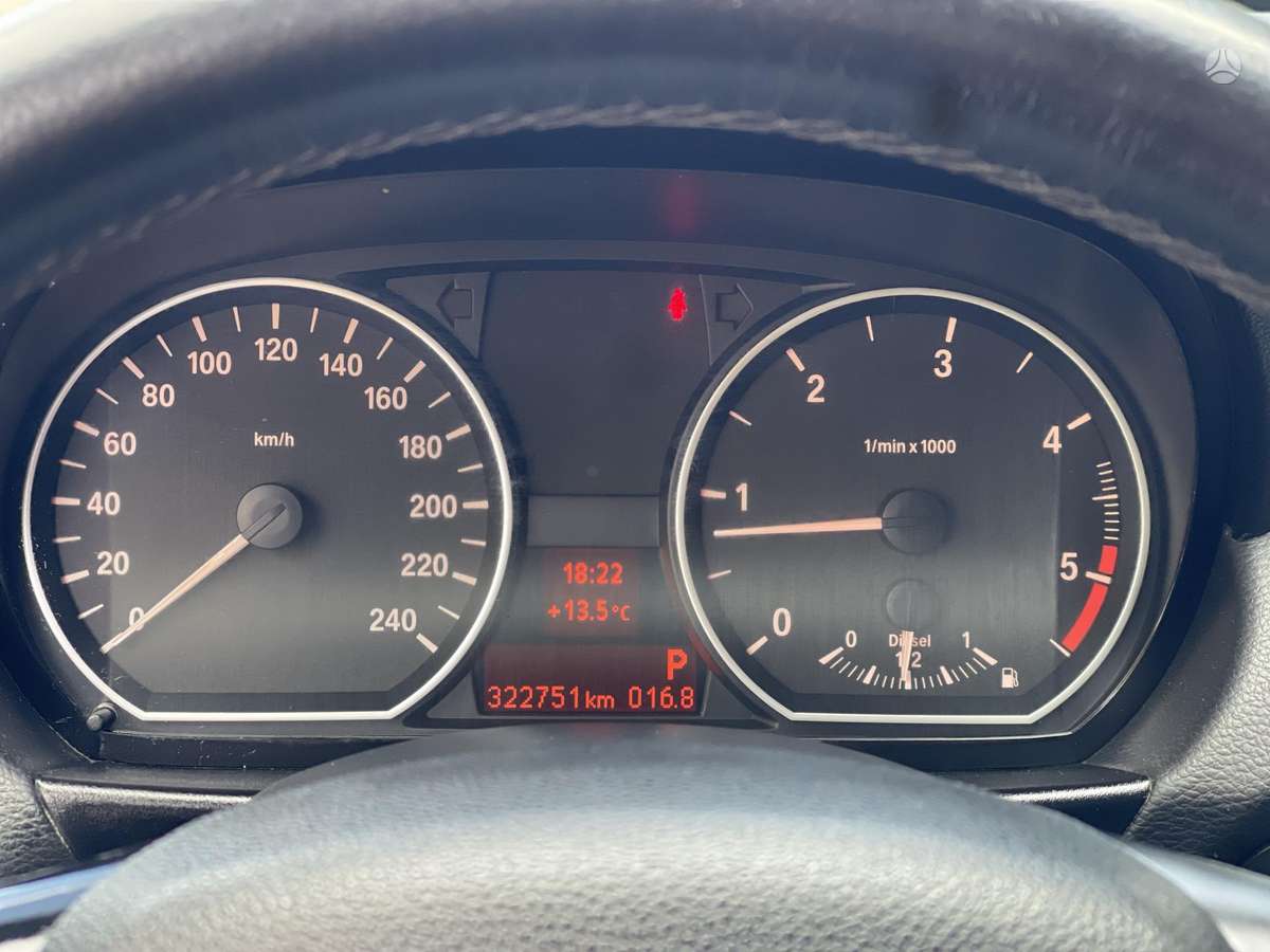 BMW 118, 2.0 l., hatchback