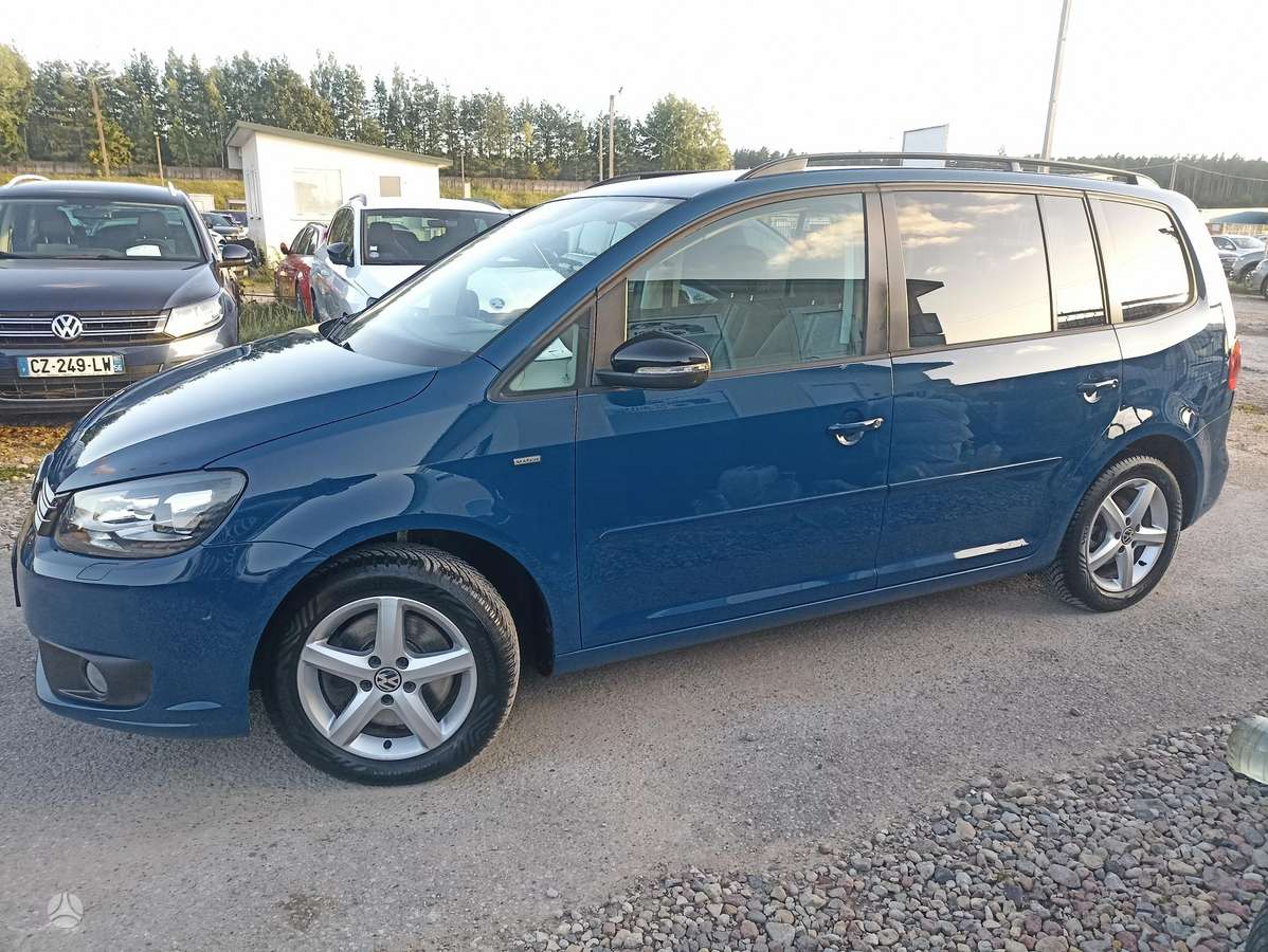 Volkswagen Touran - 9