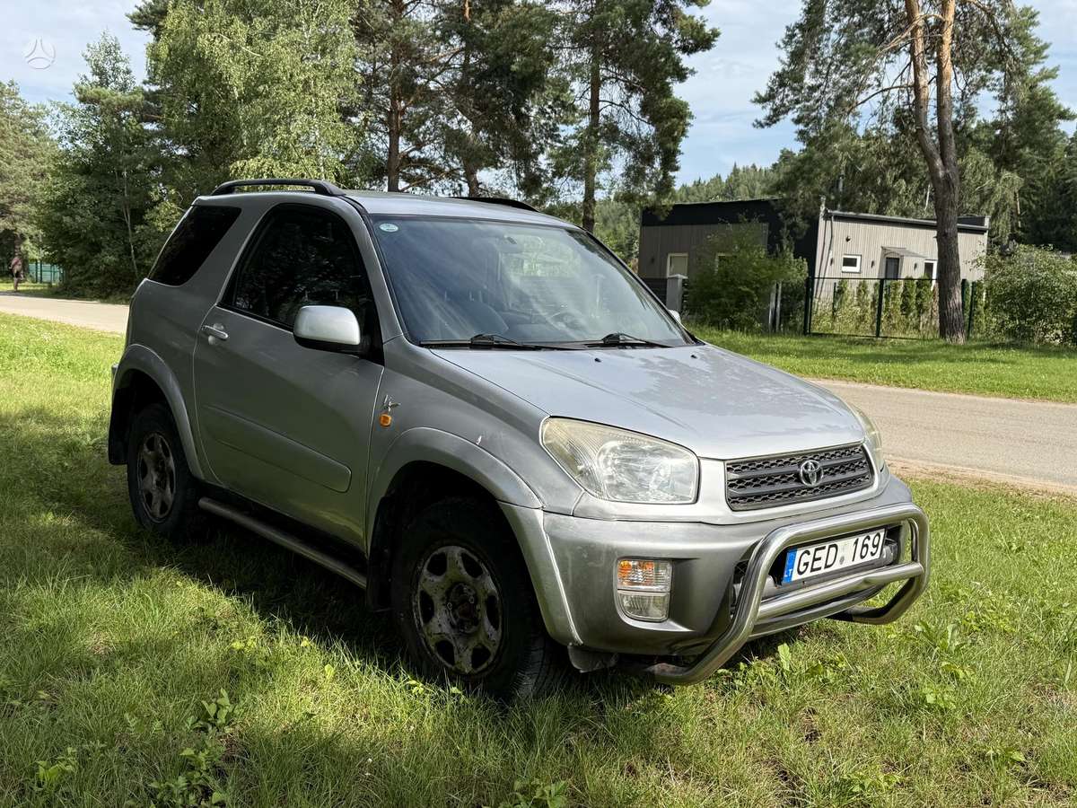 Toyota RAV4 - 3