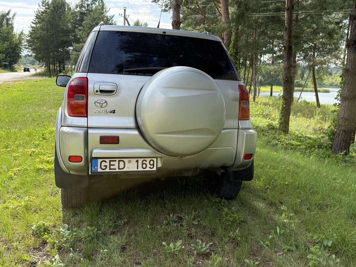 Toyota RAV4 - 5