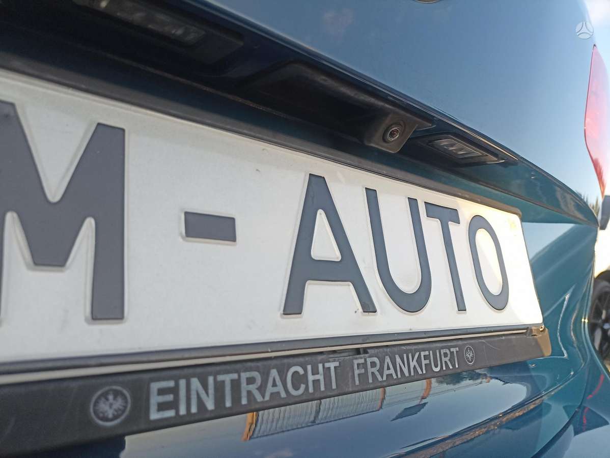 Volkswagen Touran - 7