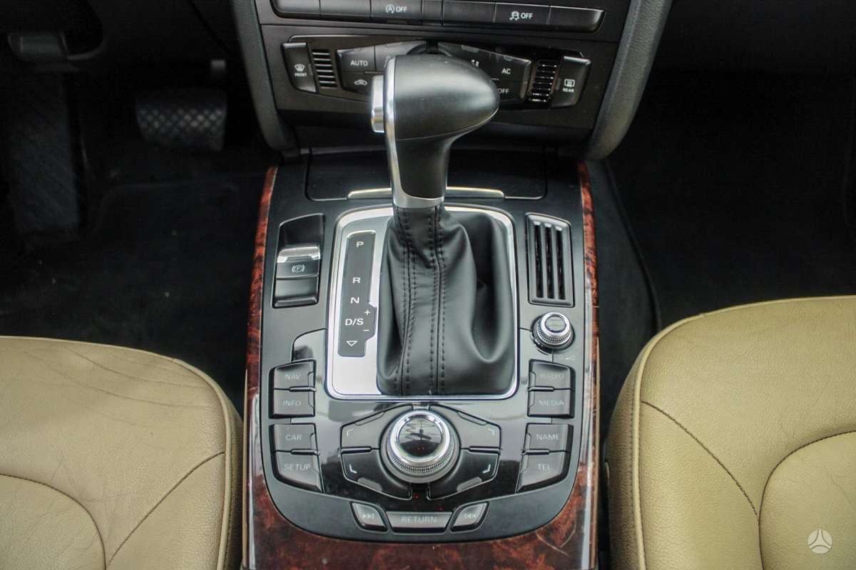 Audi A4, 3.0 l., universalas