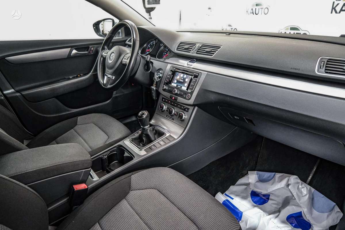 Volkswagen Passat, 1.4 l., Универсал