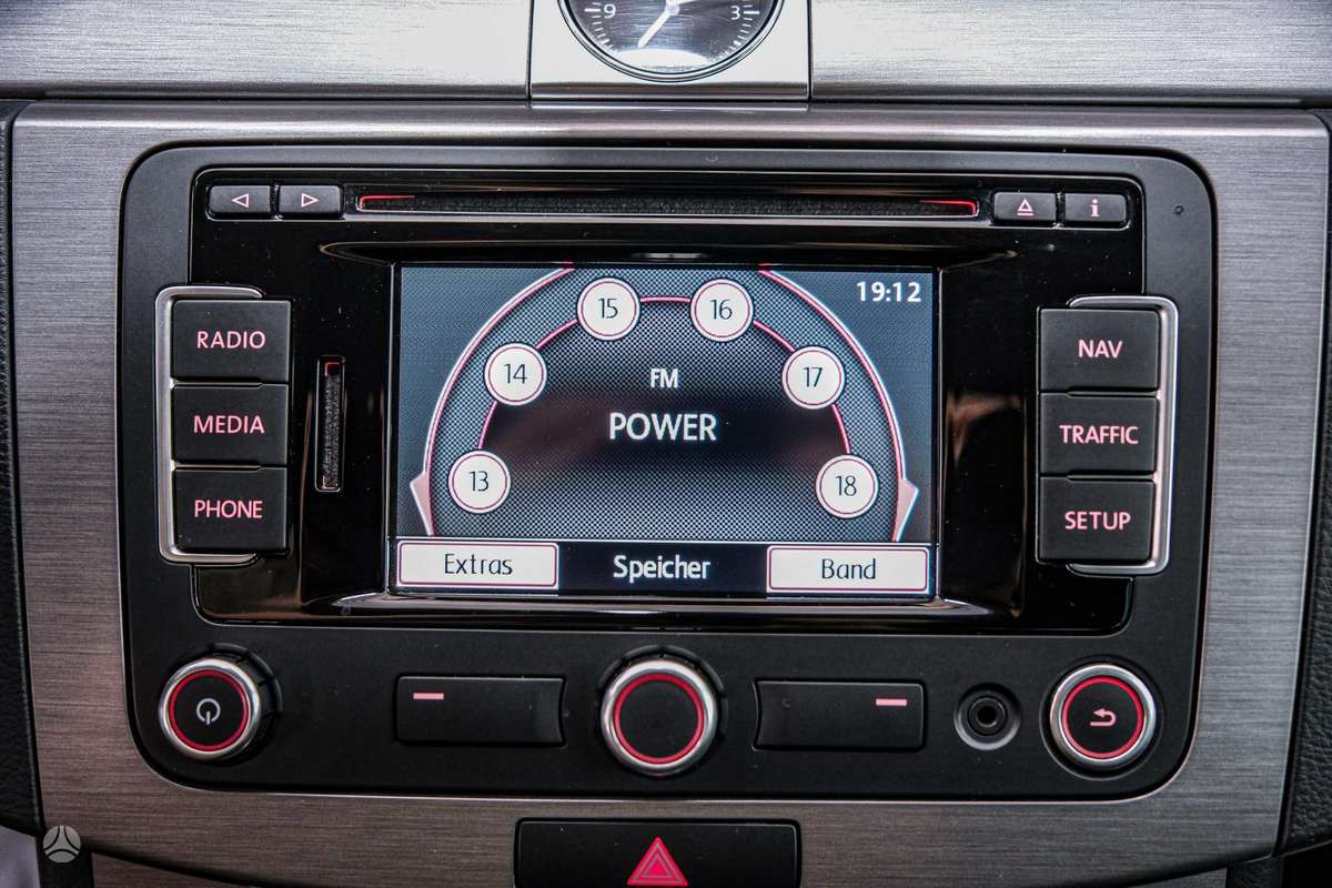 Volkswagen Passat, 1.4 l., Универсал