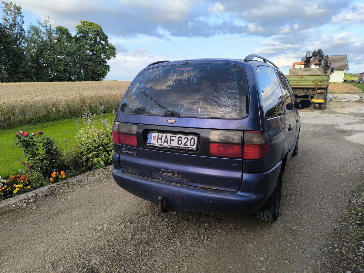 Volkswagen Sharan - 4