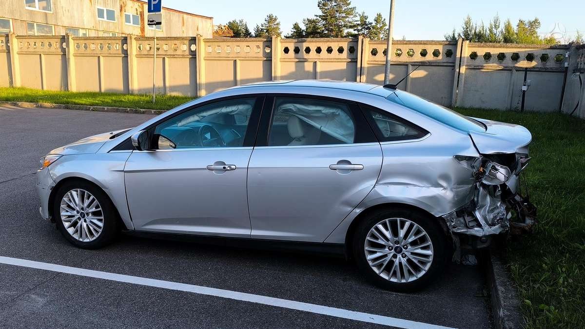 Ford Focus, 2.0 l., Седан