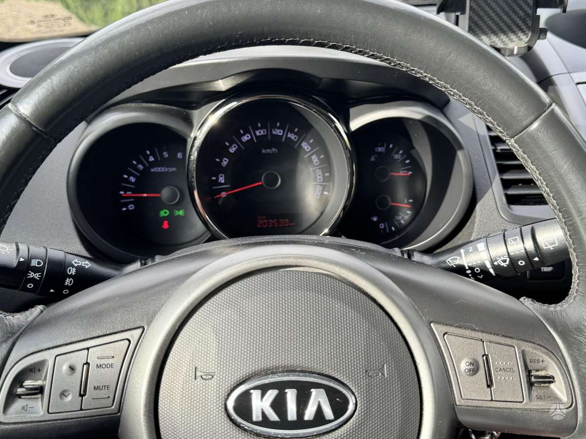 Kia Soul, 1.6 l., hatchback