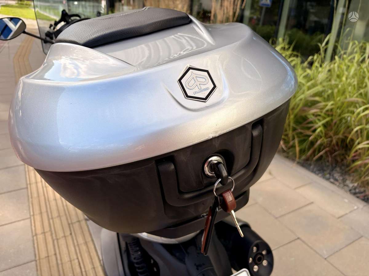 Piaggio Beverly 330cc, мотороллеры / мопеды