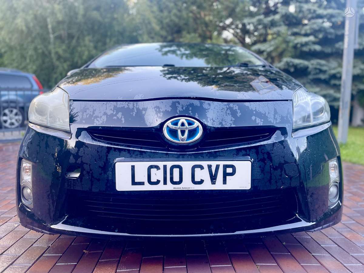 Toyota Prius - 2