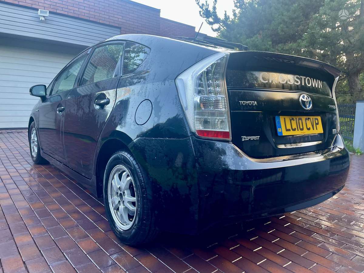 Toyota Prius - 11