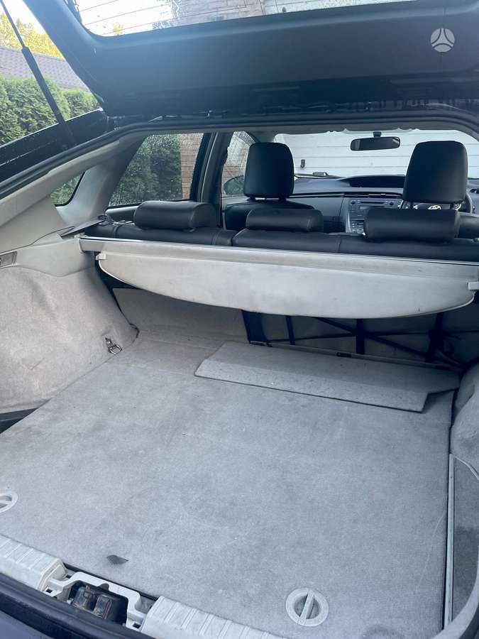 Toyota Prius - 12