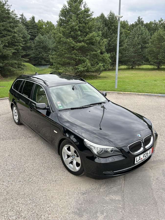 BMW 525, 3.0 l., Универсал