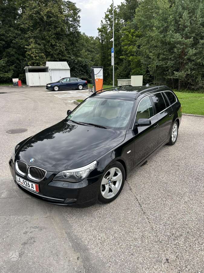 BMW 525, 3.0 l., Универсал