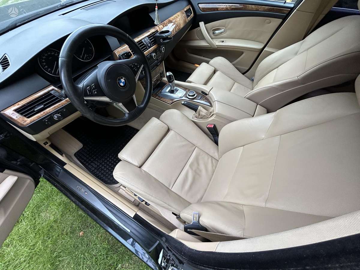 BMW 525, 3.0 l., Универсал