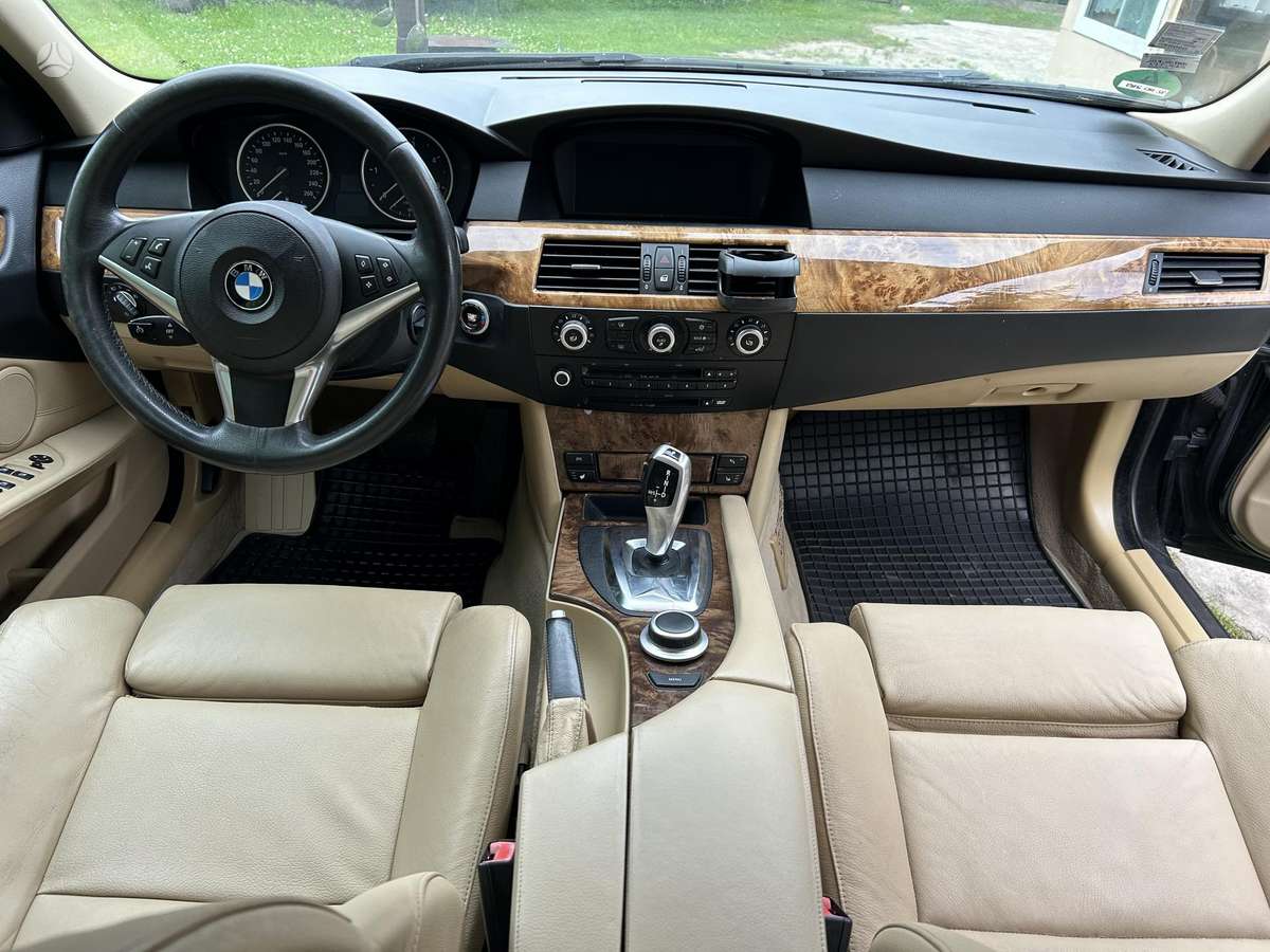 BMW 525, 3.0 l., Универсал