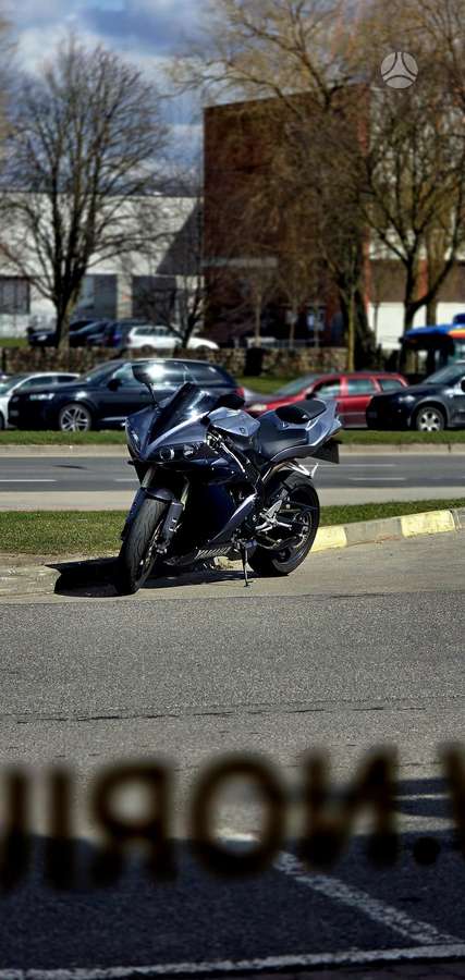 Yamaha R1 1000cc, superbikes
