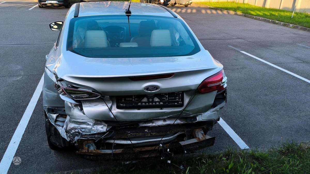 Ford Focus, 2.0 l., Седан