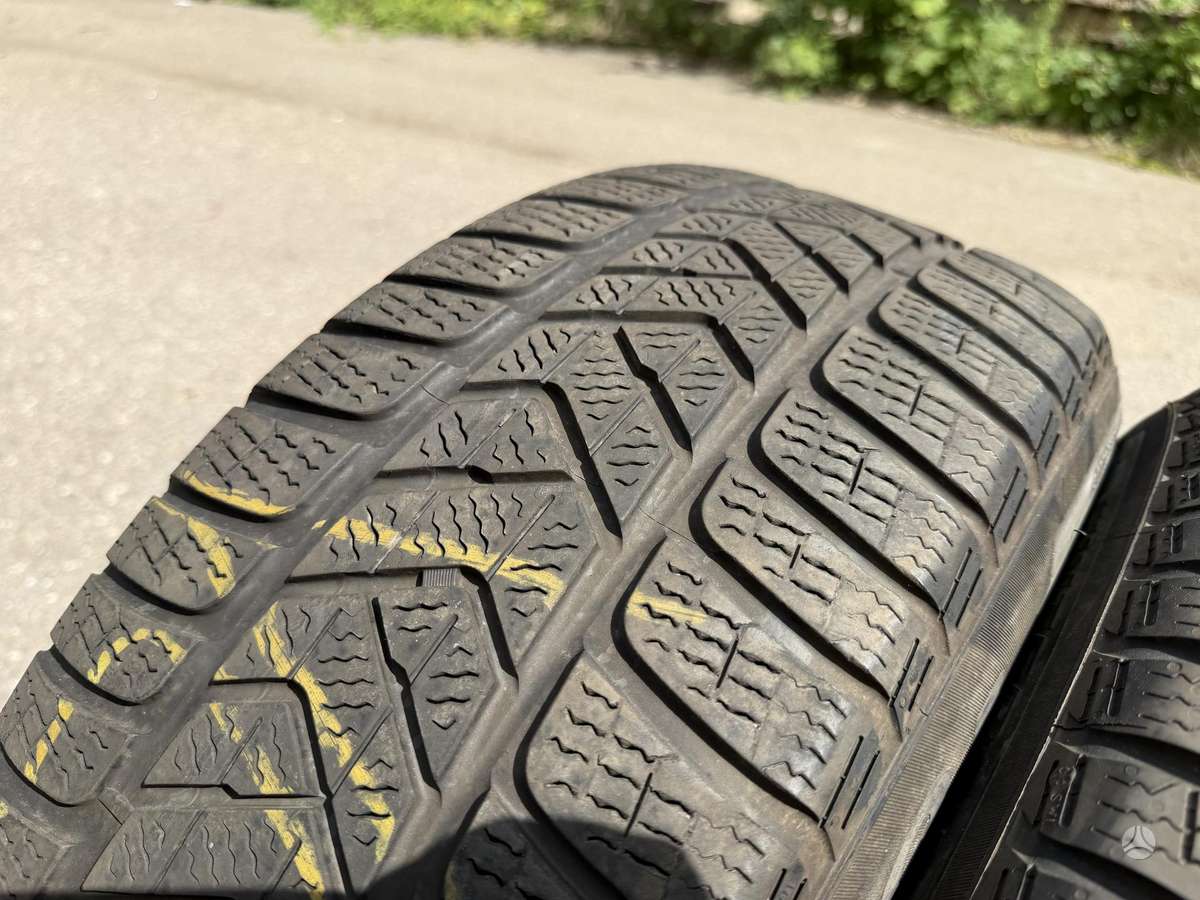 Pirelli Sottozero 3, winter 235/55 R17