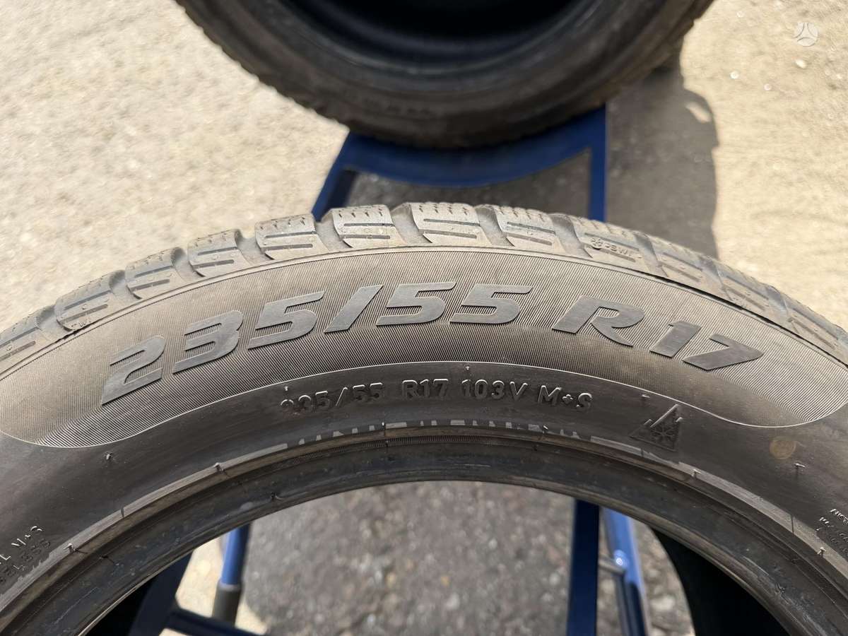 Pirelli Sottozero 3, winter 235/55 R17