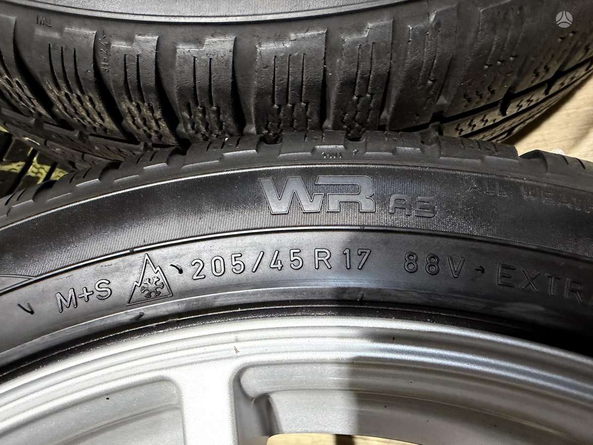 Dezent Su padangomis, light alloy, R17