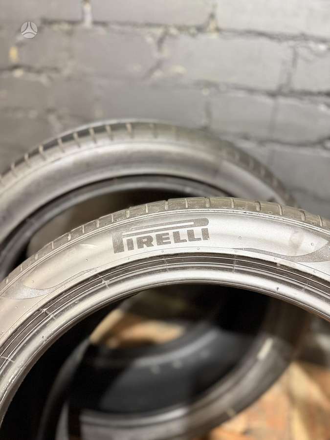 Pirelli P Zero PZ4, summer 245/40 R18