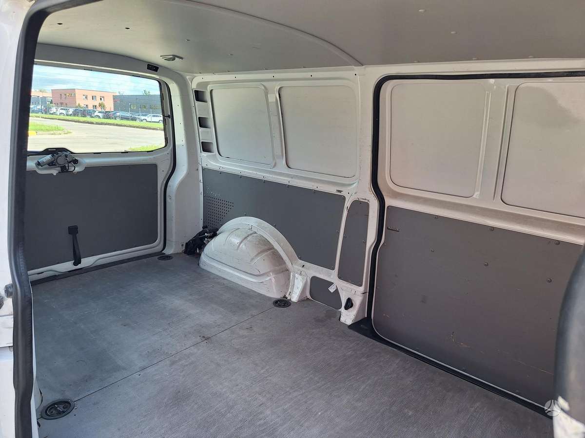 Volkswagen Transporter - 10