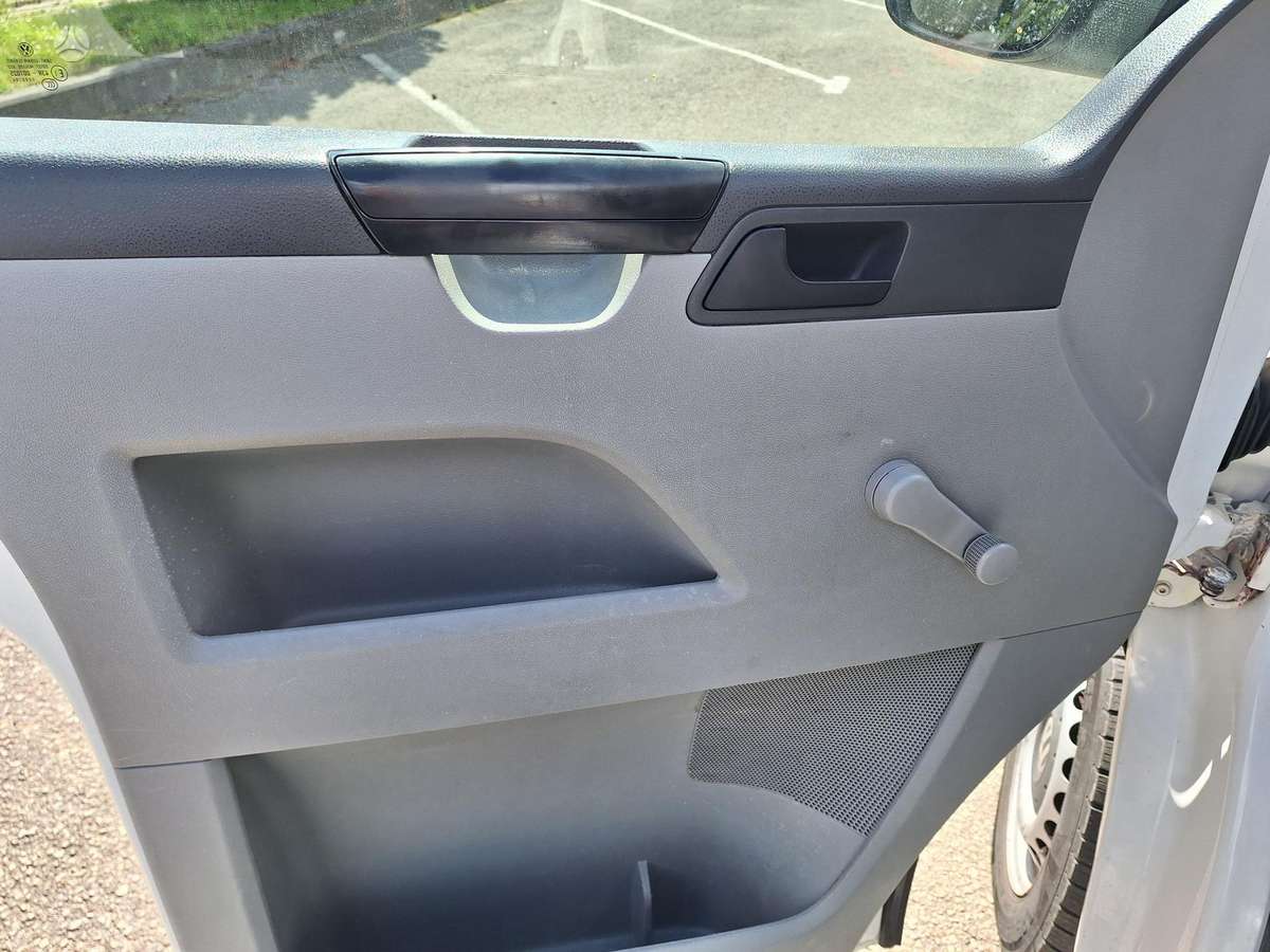 Volkswagen Transporter - 12