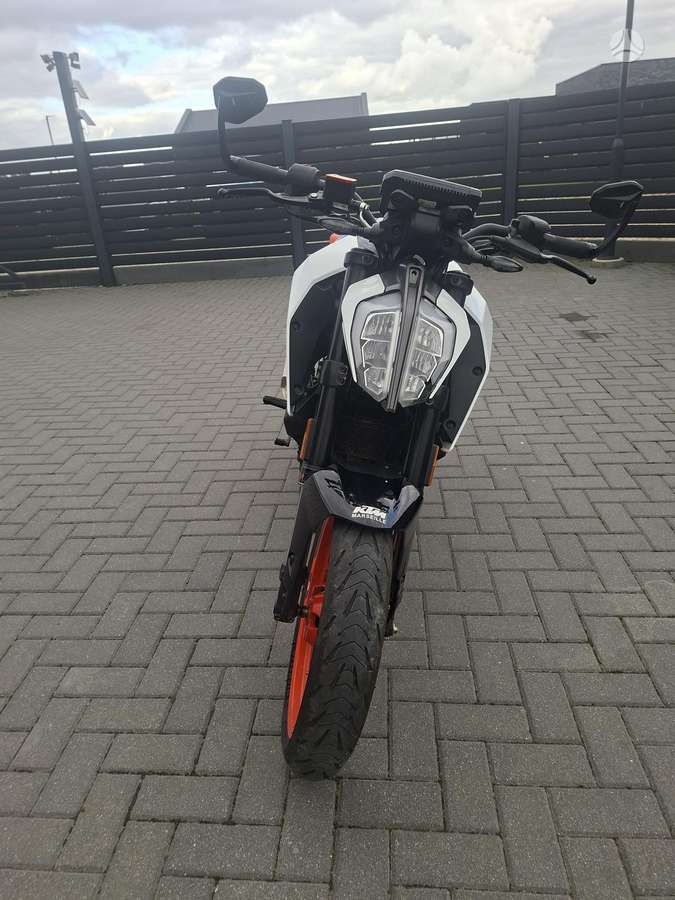 KTM Duke 125cc, street / classic
