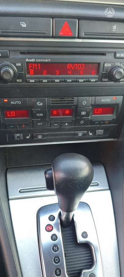 Audi A4, 3.0 l., universalas
