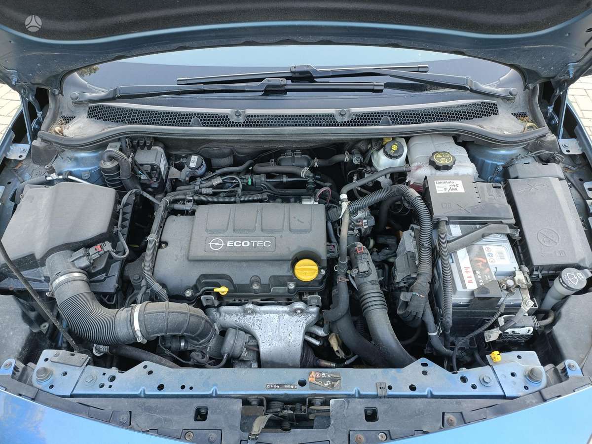 Opel Astra, 1.4 l., Хэтчбек