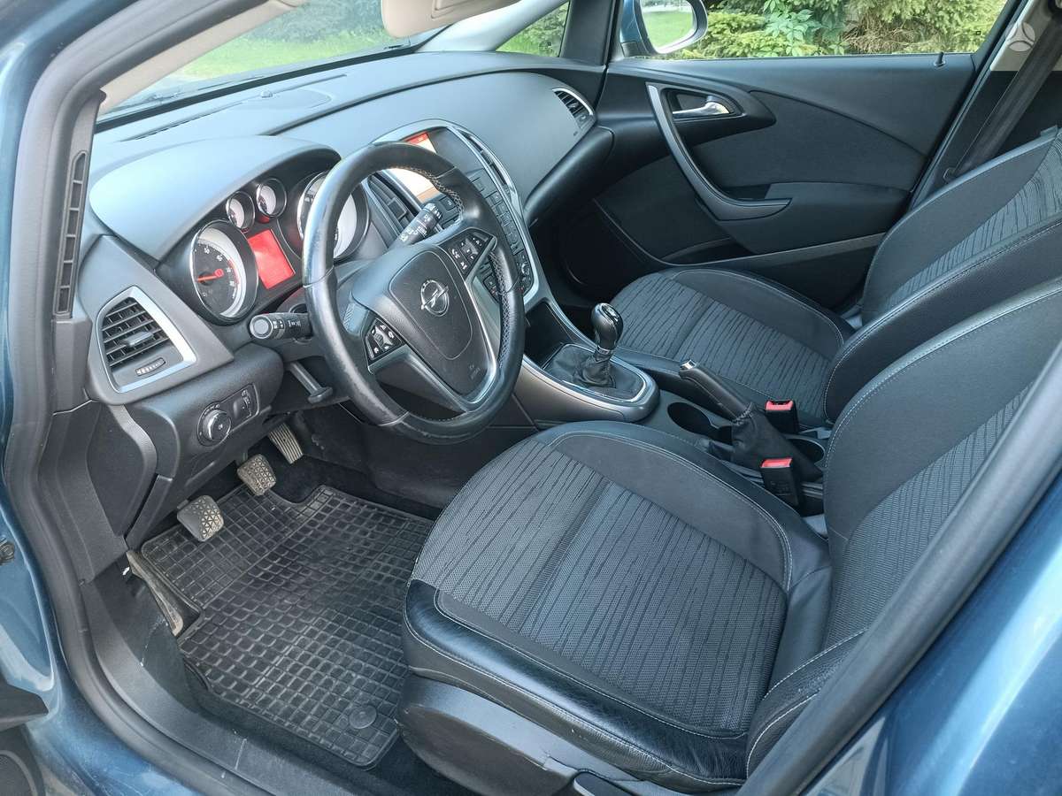 Opel Astra, 1.4 l., Хэтчбек
