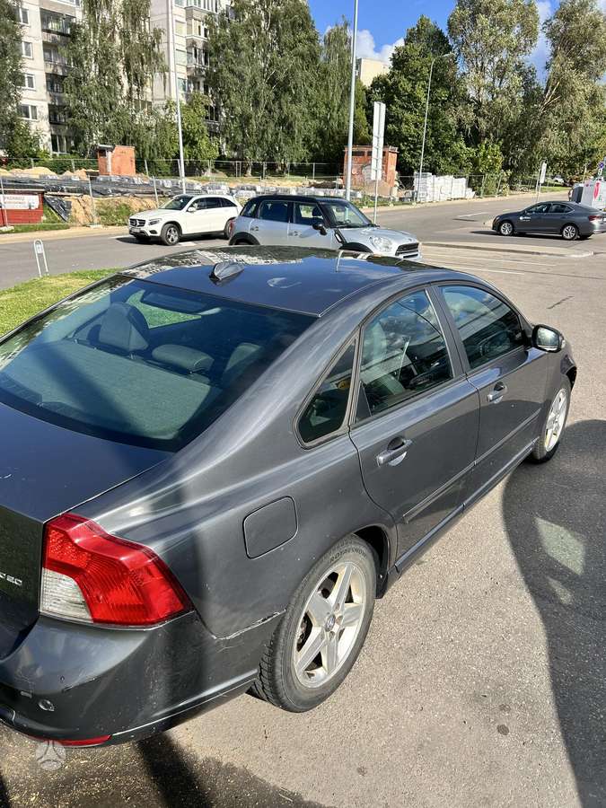 Volvo S40, 2.0 l., Седан