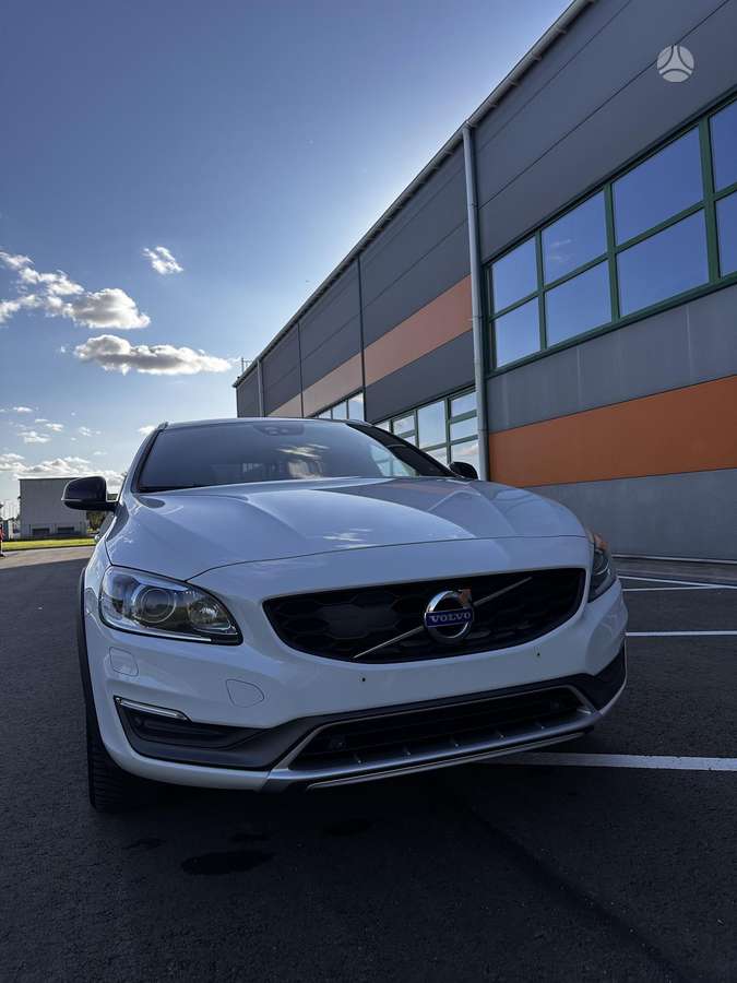 Volvo V60 Cross Country - 2