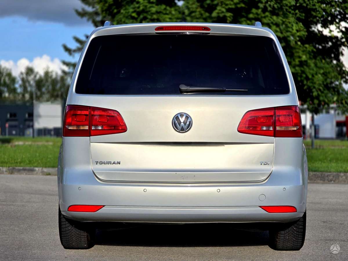 Volkswagen Touran - 6