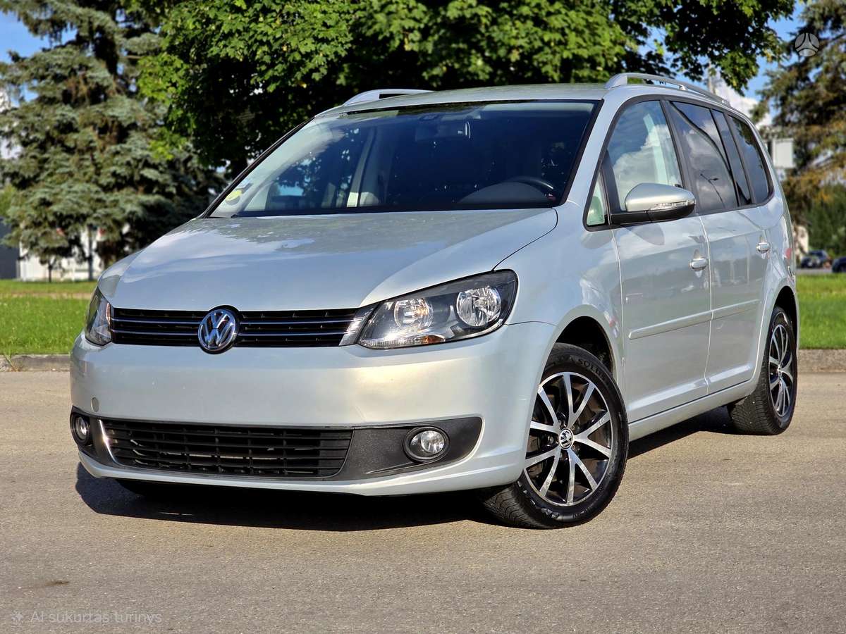 Volkswagen Touran - 1