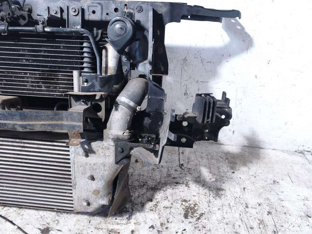 Nissan Navara radiator