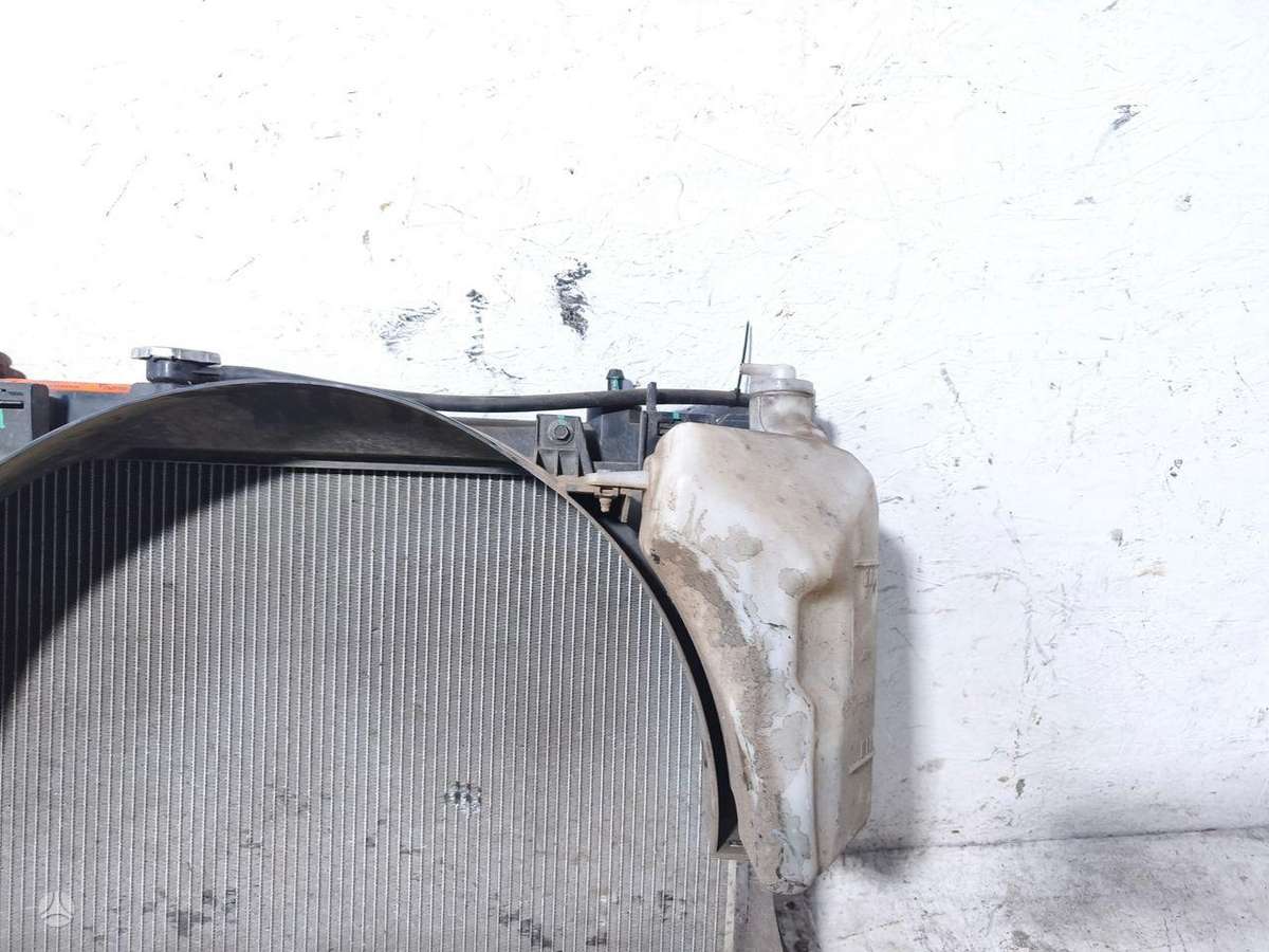 Isuzu D-Max radiator