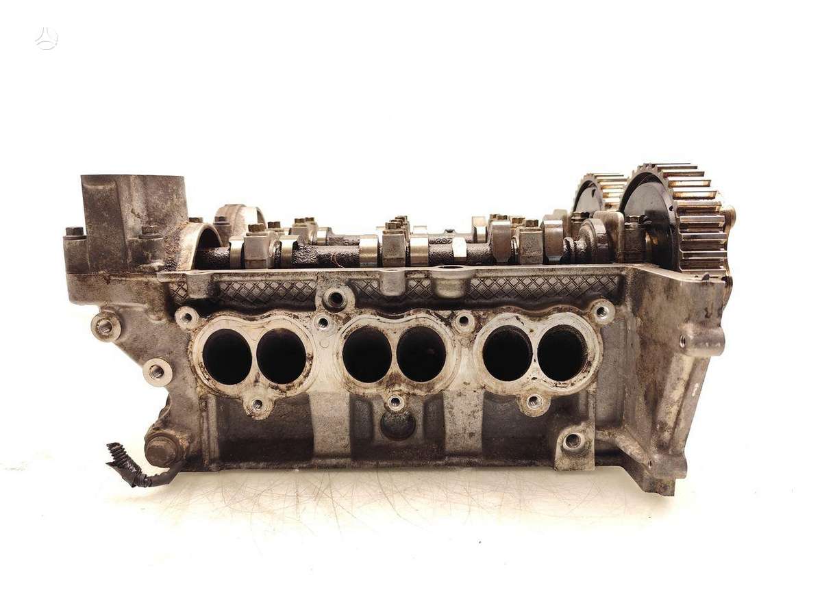 Ford Focus, CM5G-6090-GE, cylinder head
