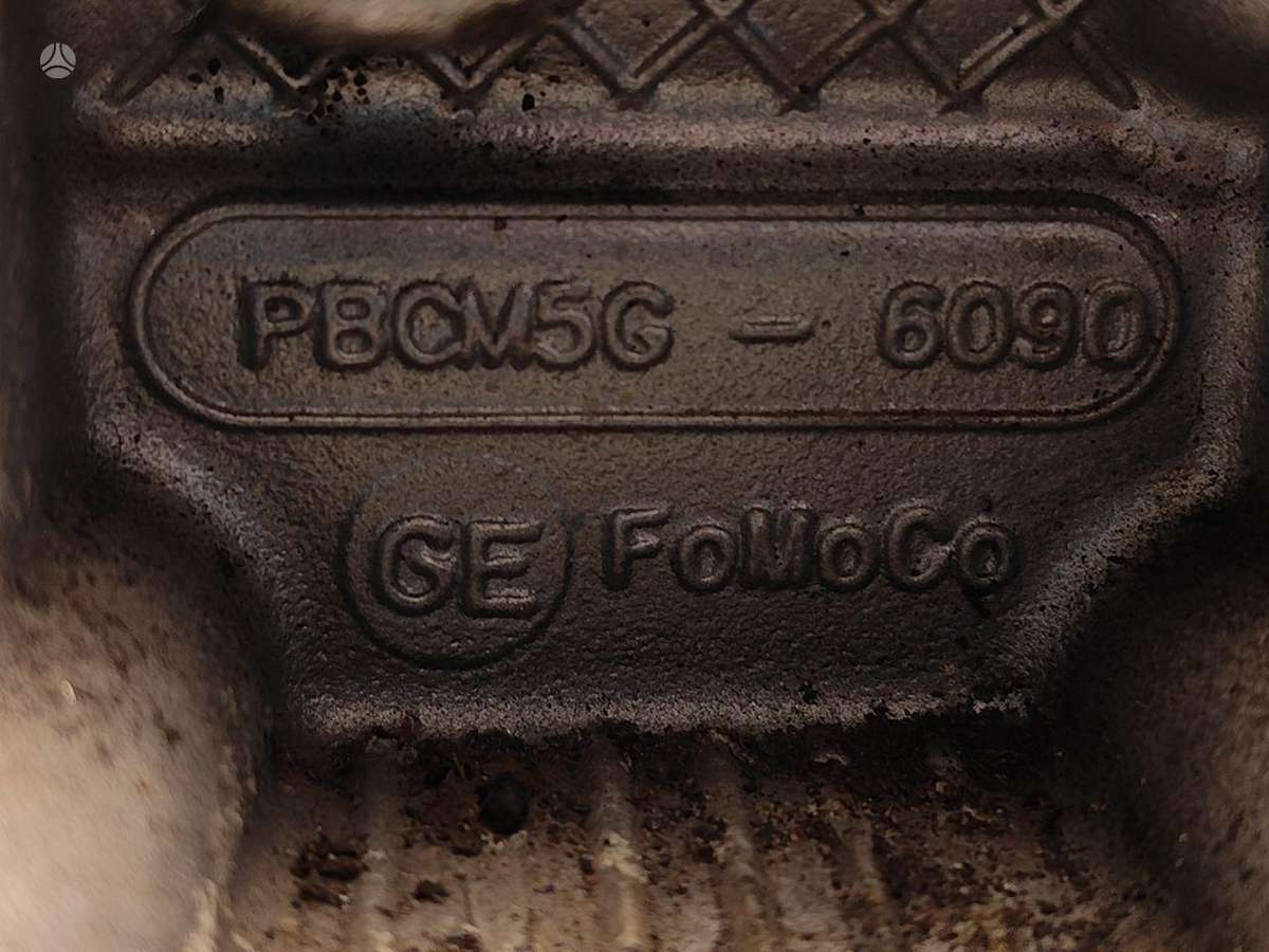 Ford Focus, CM5G-6090-GE, cylinder head