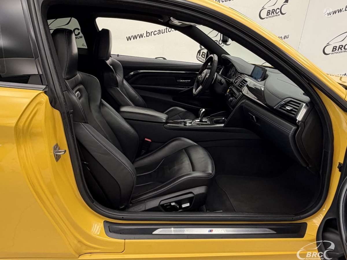 BMW M4, 3.0 l., coupe