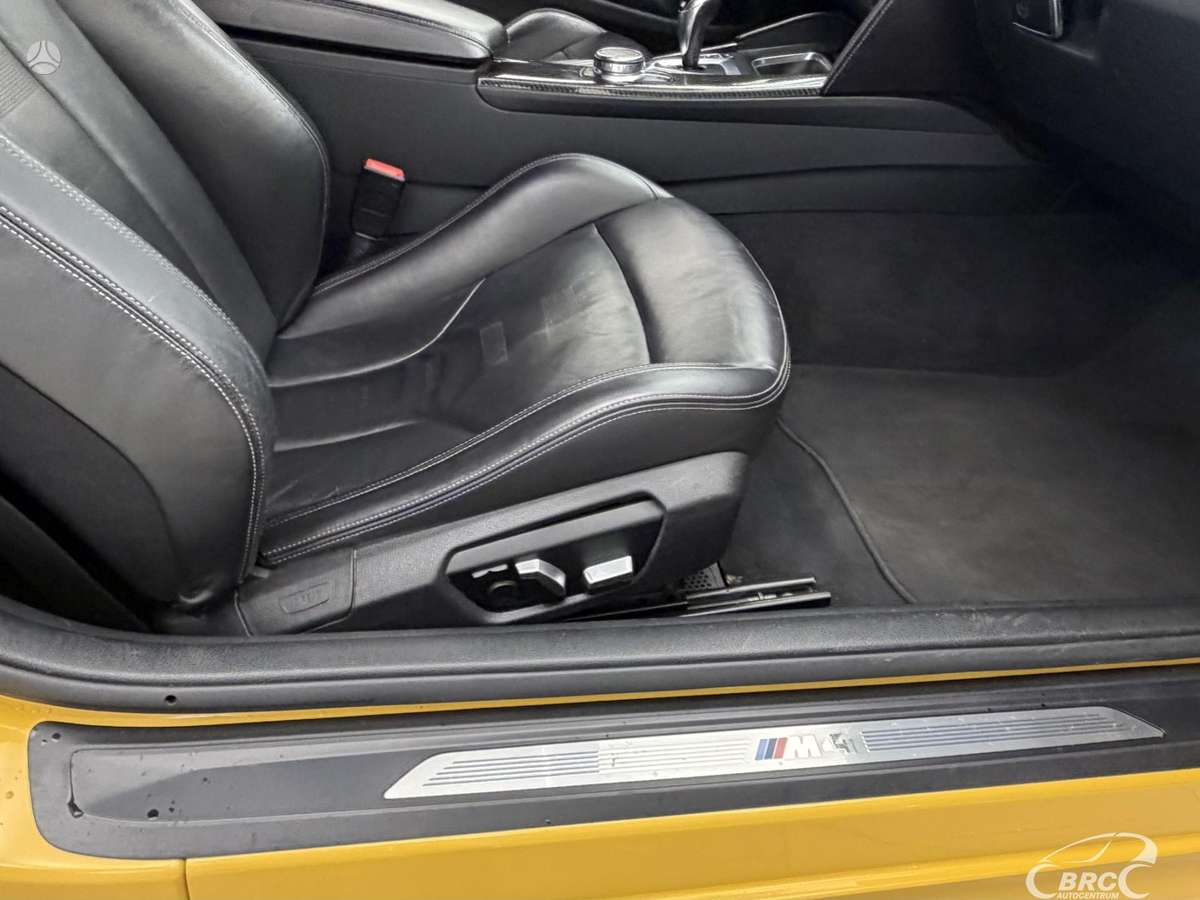 BMW M4, 3.0 l., coupe